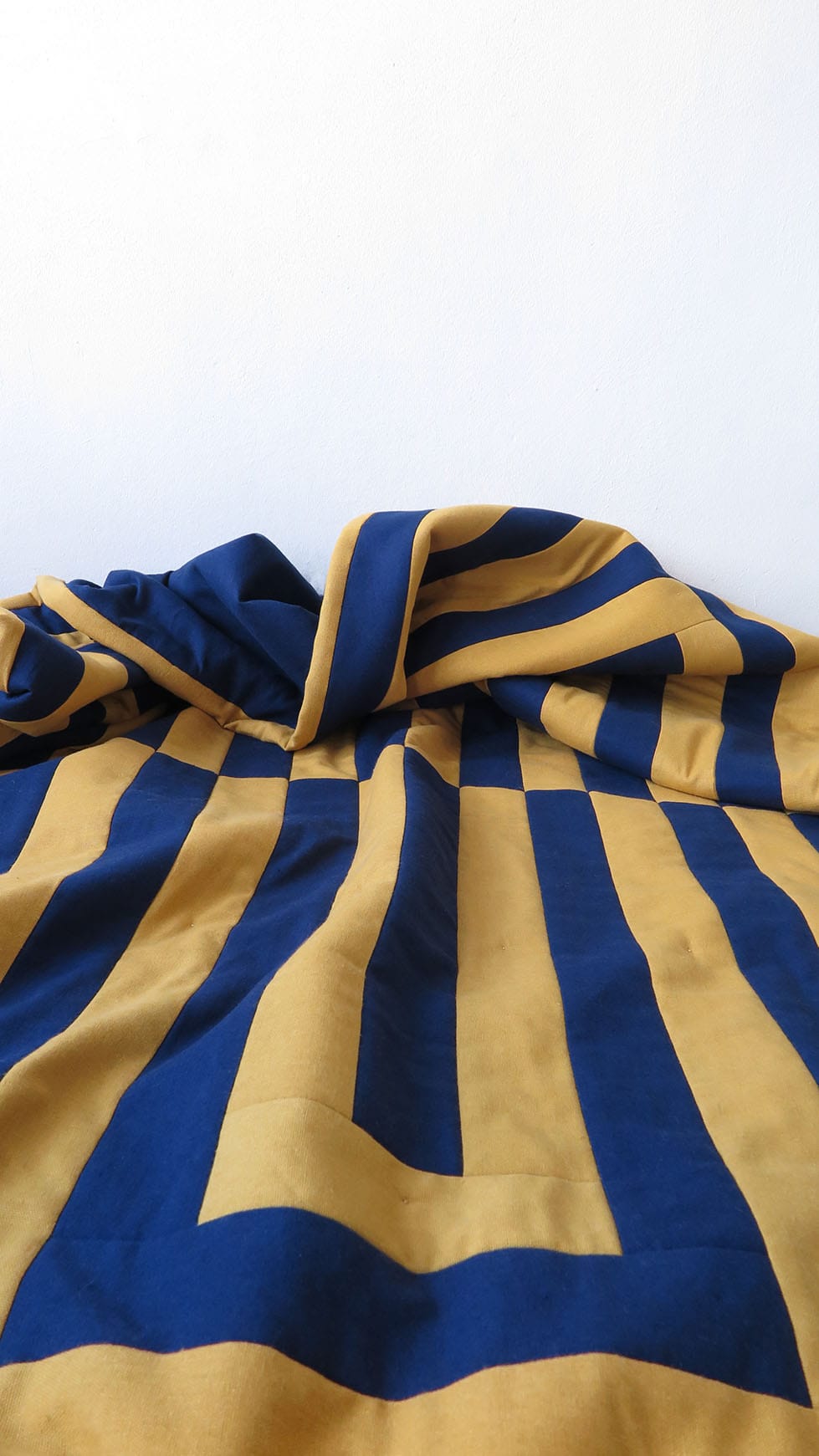 Mustard Azure Detail Web